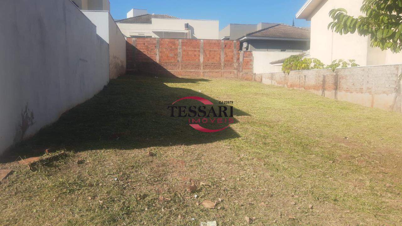 Terreno / Lote / Condomínio à venda, 300m² — foto 7 de 9