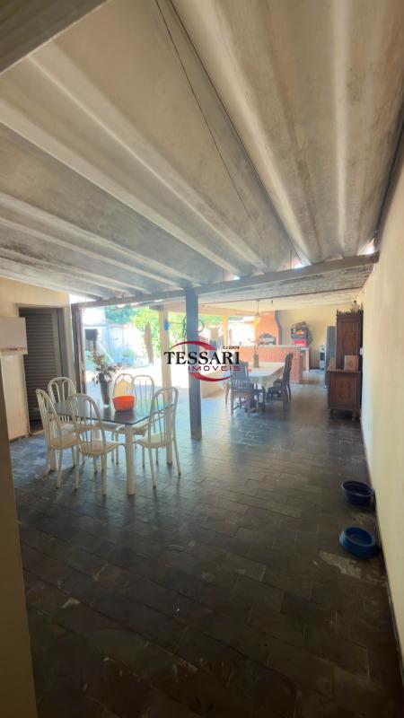 Casa com 3 quartos à venda, 212m² — foto 21 de 26