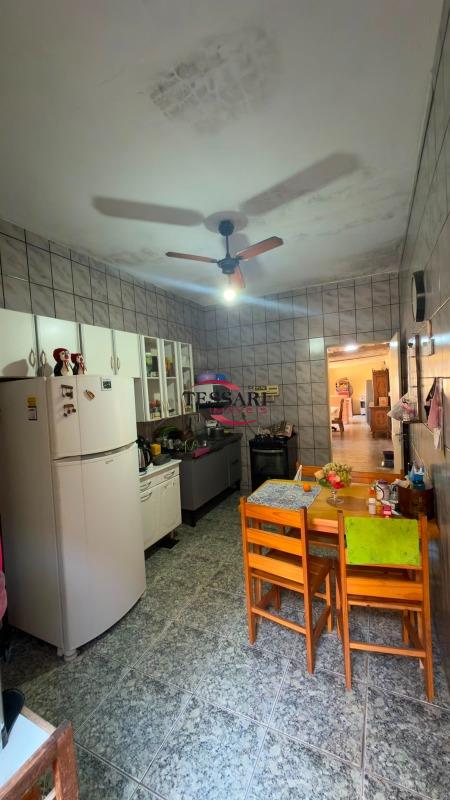 Casa com 3 quartos à venda, 212m² — foto 10 de 26