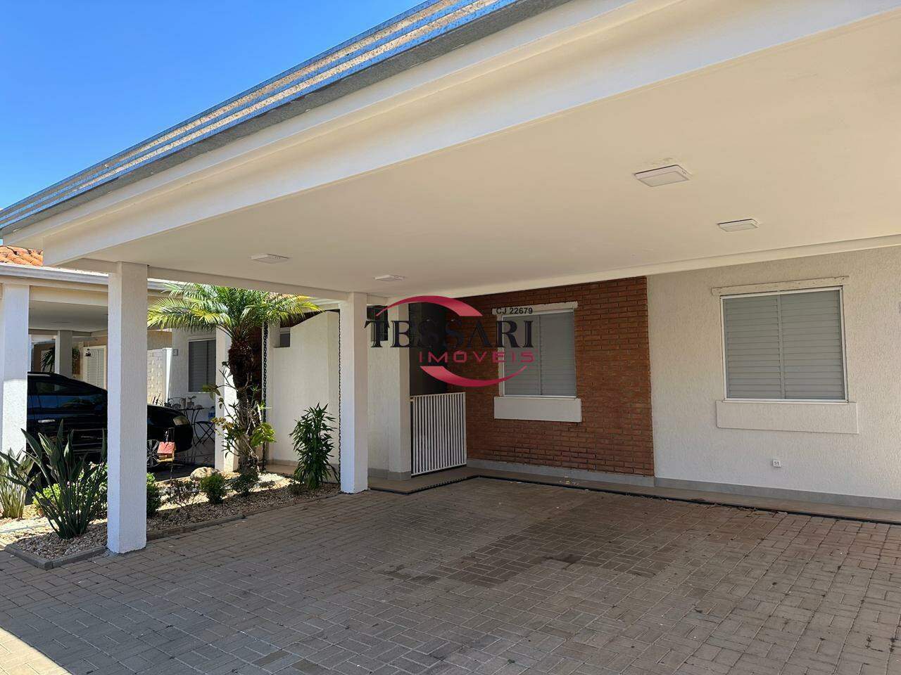 Casa de Condomínio com 3 quartos à venda, 140m² — foto 2 de 27