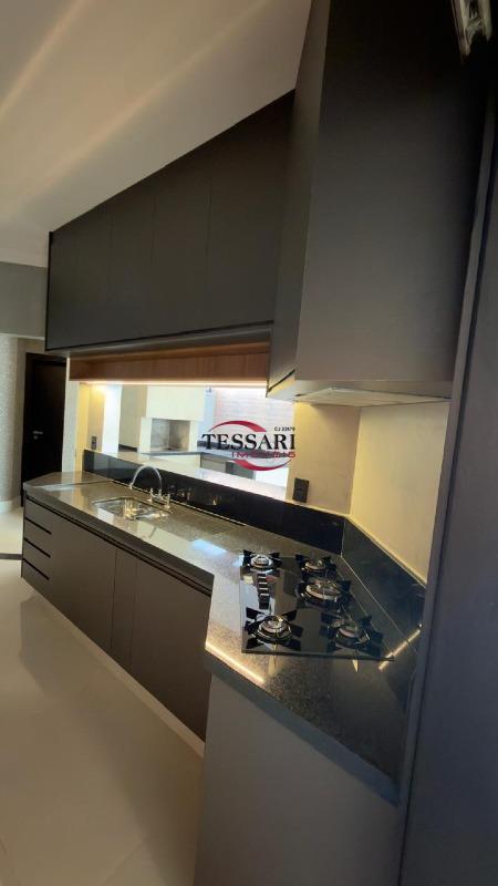 Casa de Condomínio com 3 quartos à venda, 220m² — foto 6 de 24