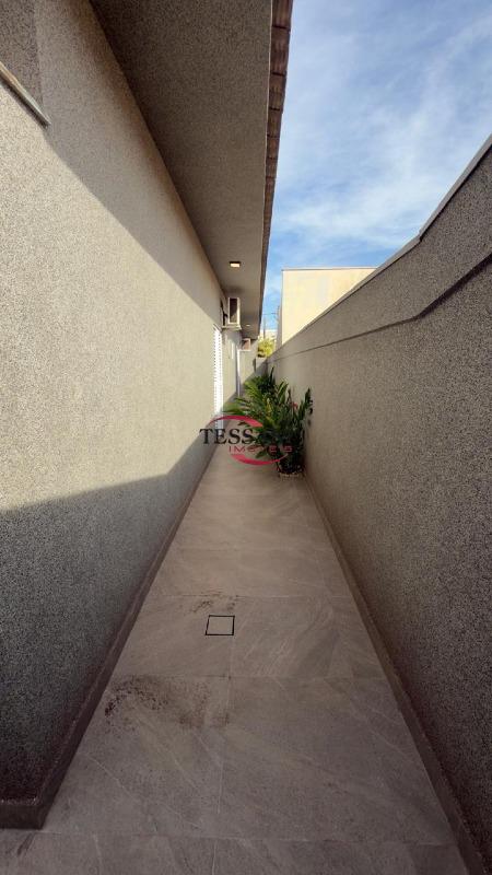 Casa de Condomínio com 3 quartos à venda, 220m² — foto 16 de 24