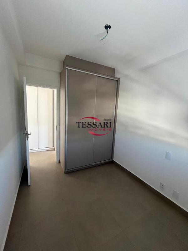 Apartamento com 3 quartos para aluguel, 82m² — foto 14 de 30