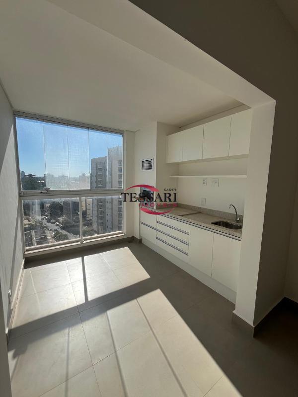 Apartamento com 3 quartos para aluguel, 82m² — foto 3 de 30