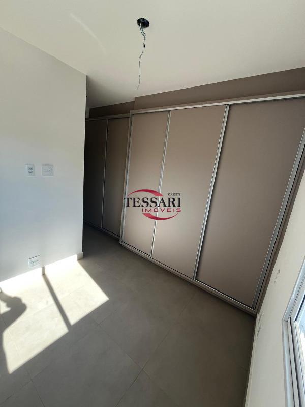 Apartamento com 3 quartos para aluguel, 82m² — foto 7 de 30