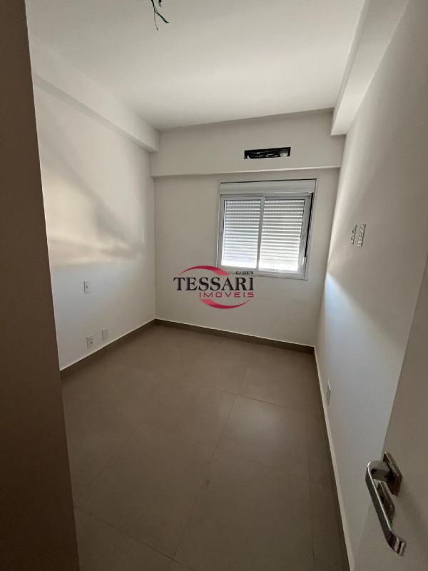 Apartamento com 3 quartos para aluguel, 82m² — foto 16 de 29