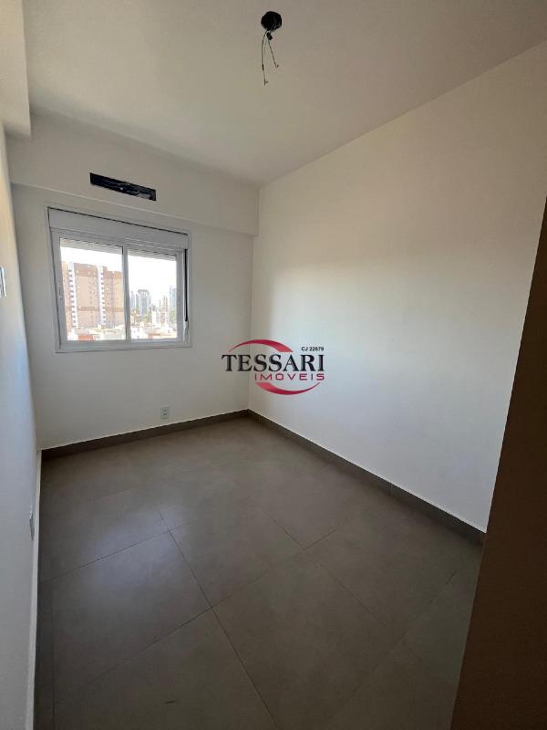 Apartamento com 3 quartos para aluguel, 82m² — foto 19 de 29