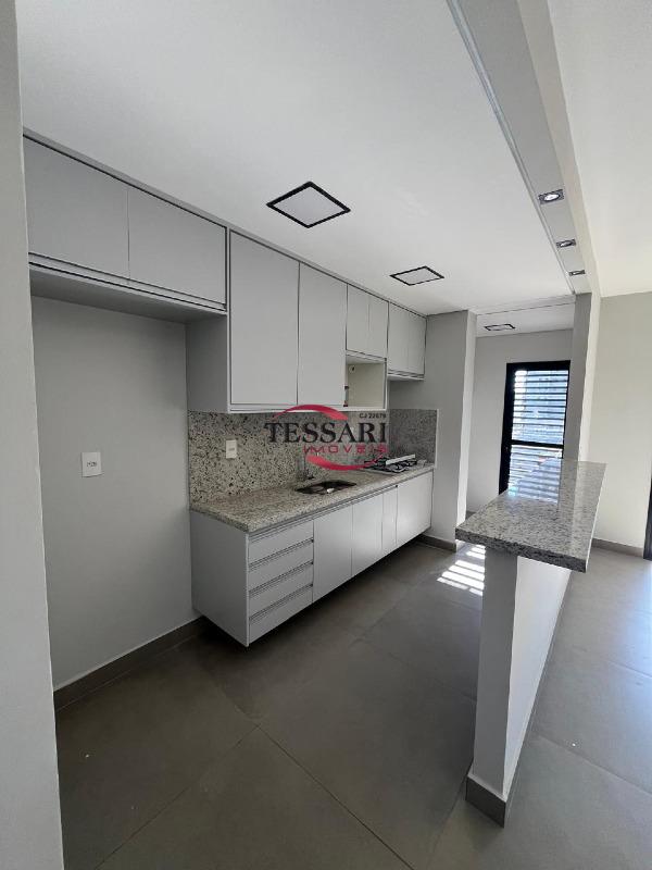 Apartamento com 3 quartos para aluguel, 80m² — foto 7 de 26
