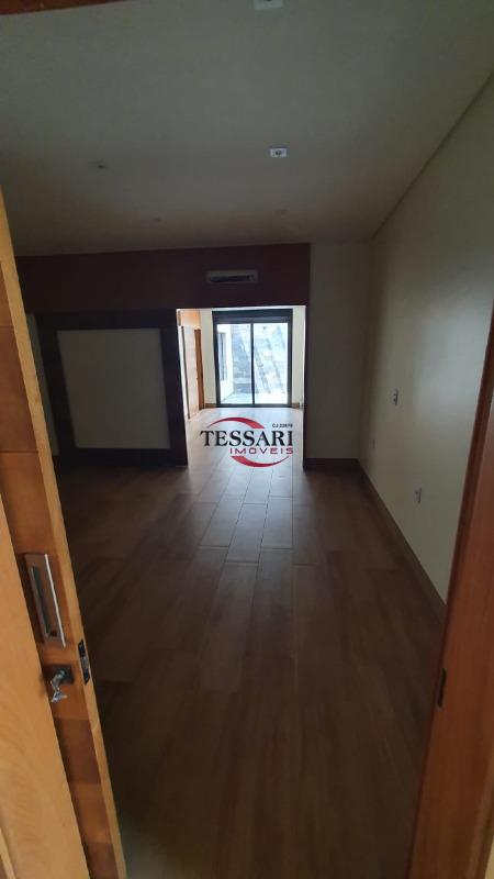 Casa com 4 quartos à venda, 430m² — foto 25 de 30