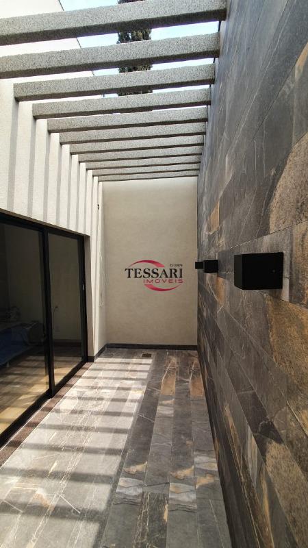 Casa com 4 quartos à venda, 430m² — foto 22 de 30