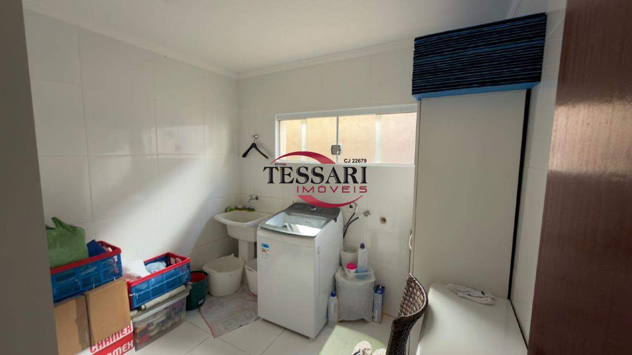 Casa com 3 quartos à venda, 430m² — foto 24 de 29