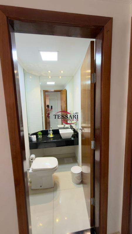 Casa com 3 quartos à venda, 430m² — foto 25 de 29