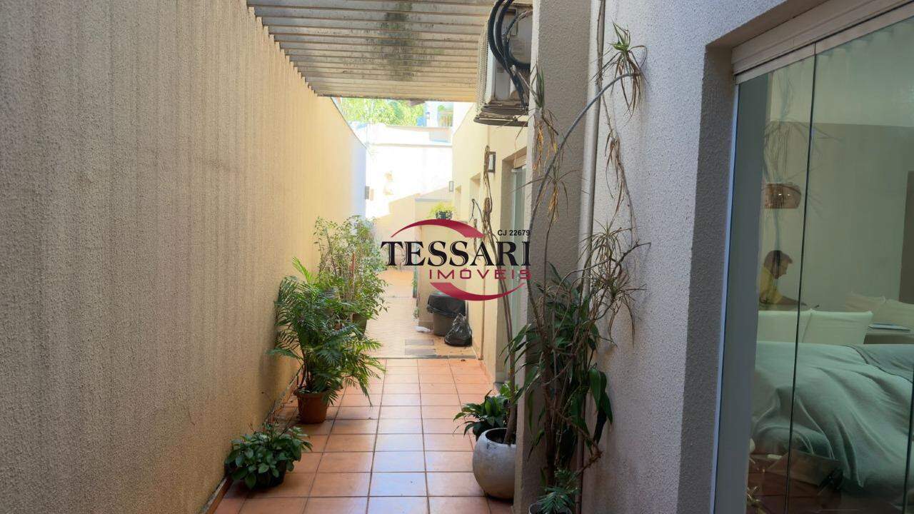 Casa com 3 quartos à venda, 430m² — foto 28 de 29