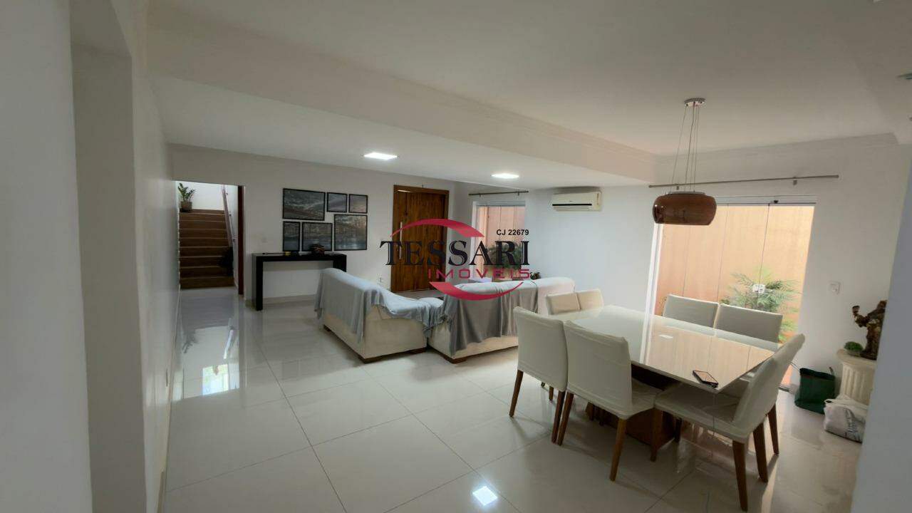 Casa com 3 quartos à venda, 430m² — foto 4 de 29