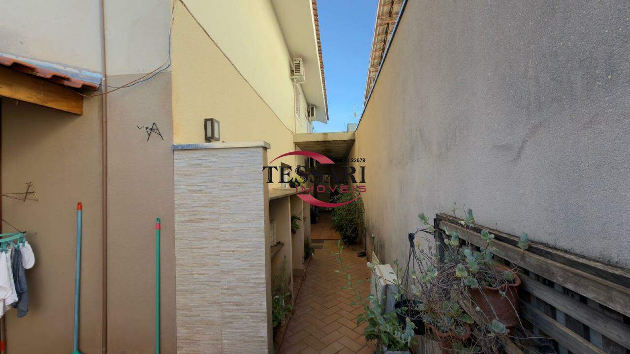 Casa com 3 quartos à venda, 430m² — foto 26 de 29