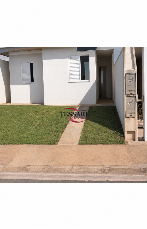 Casa com 2 quartos à venda, 47m² — foto 2 de 19