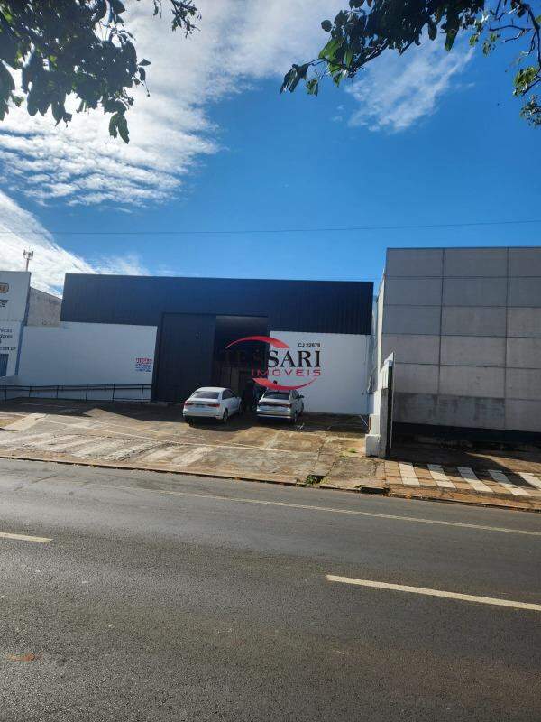 Loja / Salão / Ponto Comercial para aluguel, 880m² — foto 7 de 9