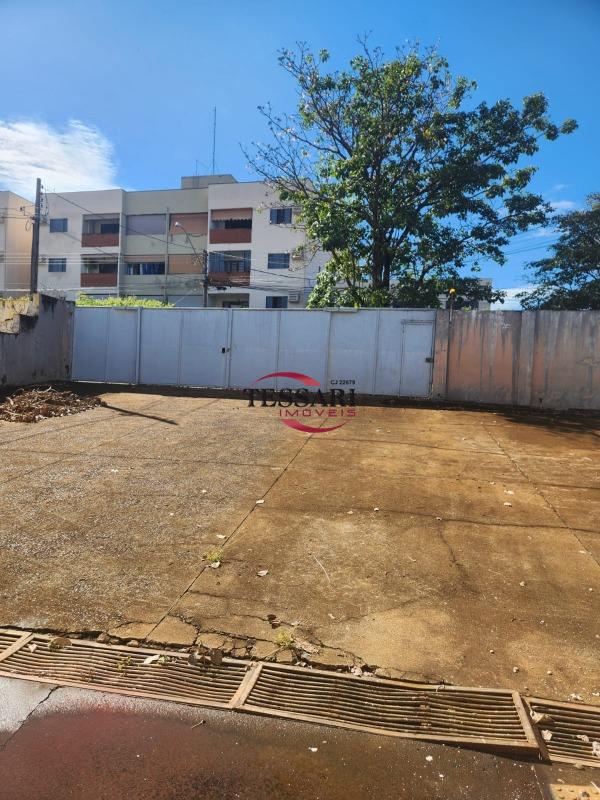 Loja / Salão / Ponto Comercial para aluguel, 880m² — foto 8 de 9