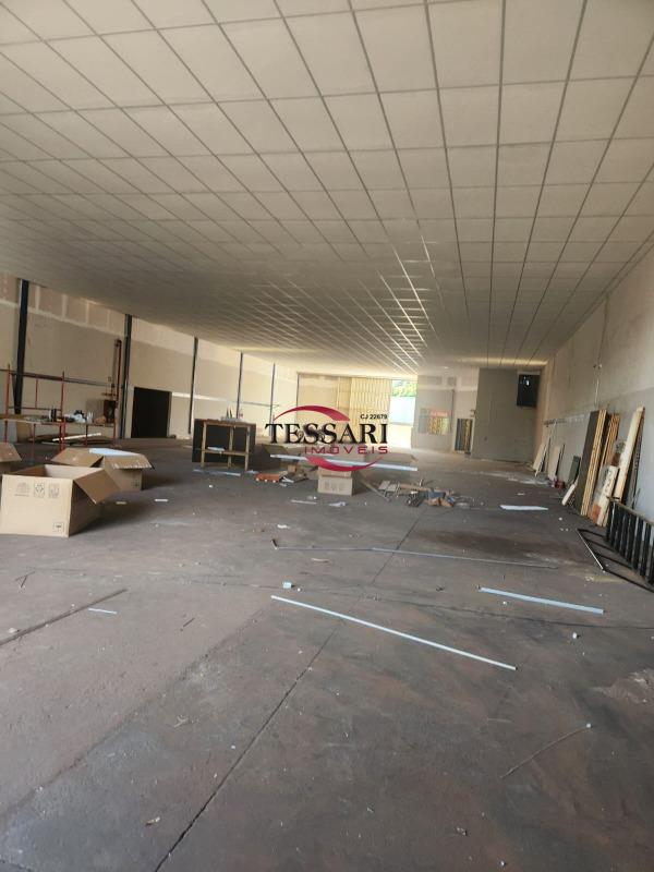 Loja / Salão / Ponto Comercial para aluguel, 880m² — foto 4 de 9