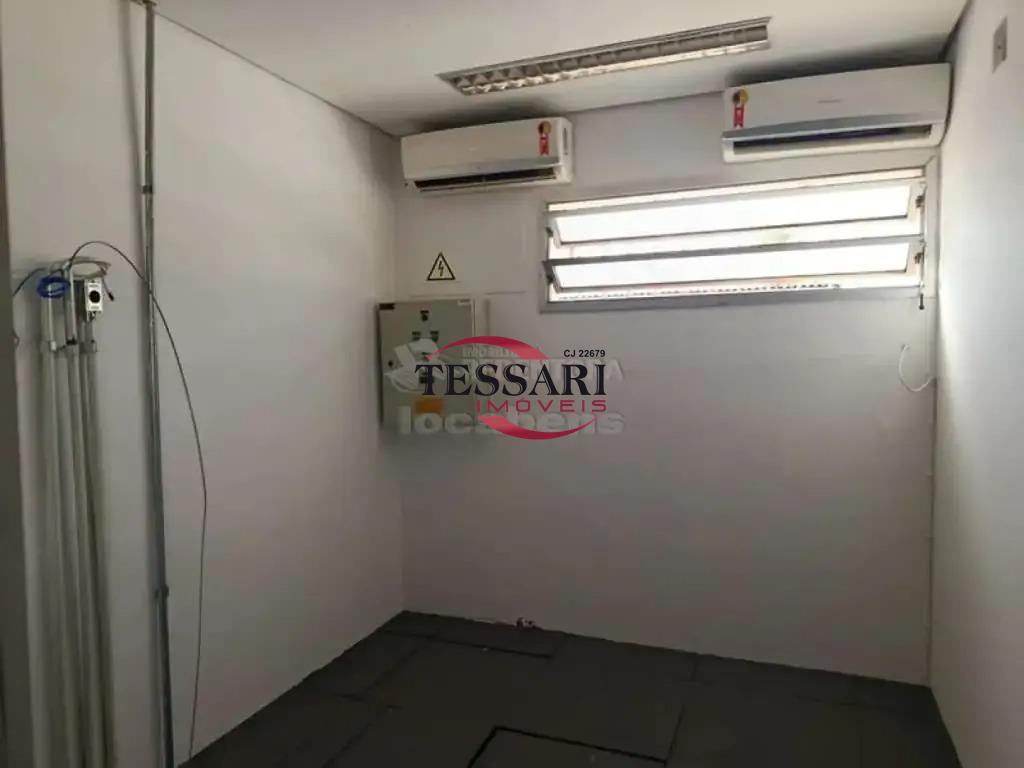 Loja / Salão / Ponto Comercial para aluguel, 746m² — foto 21 de 30