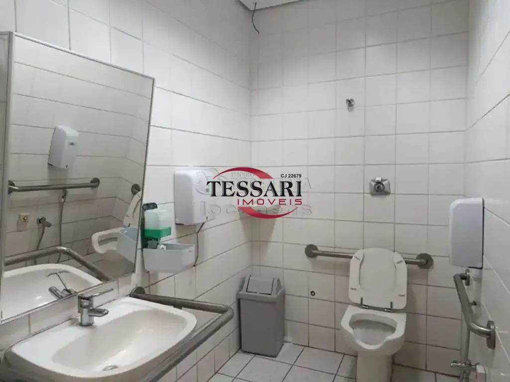 Loja / Salão / Ponto Comercial para aluguel, 746m² — foto 15 de 30