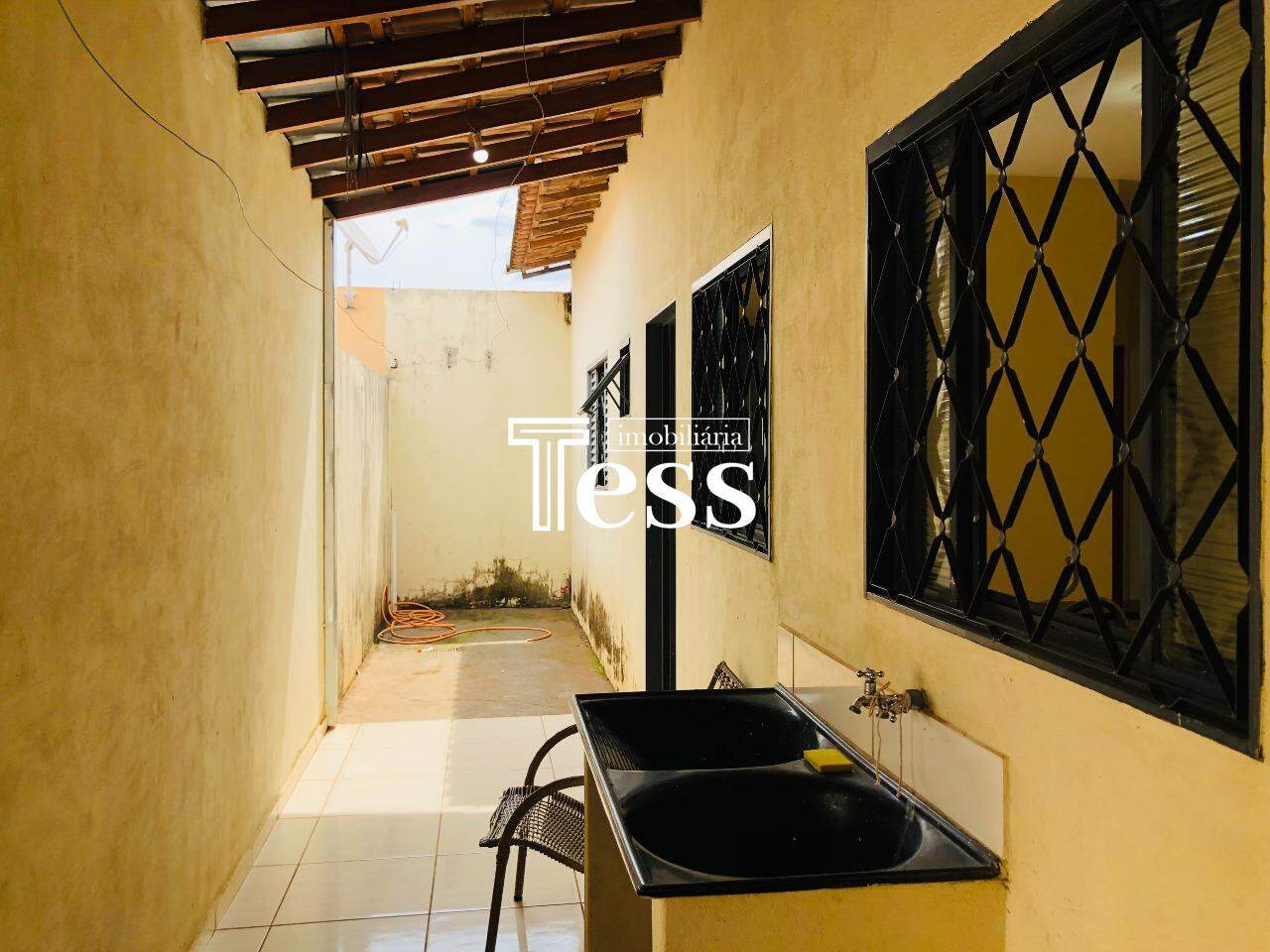 Casa com 3 quartos à venda, 242m² — foto 4 de 17