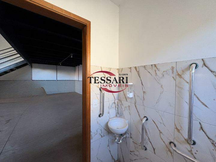 Loja / Salão / Ponto Comercial para aluguel, 217m² — foto 19 de 28