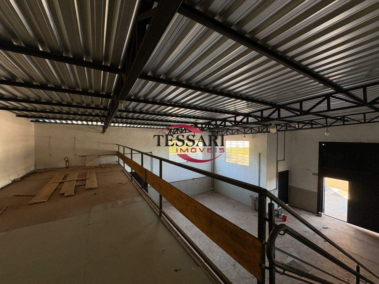 Loja / Salão / Ponto Comercial para aluguel, 217m² — foto 15 de 28