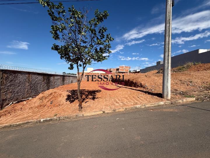Terreno / Lote / Condomínio à venda, 200m² — foto 1 de 4