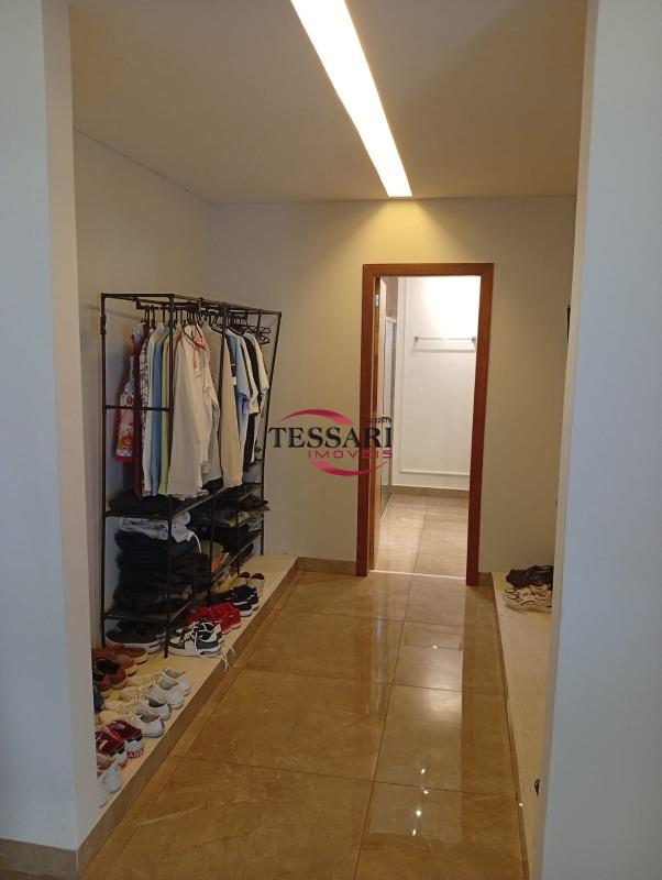 Sobrado com 3 quartos à venda, 330m² — foto 14 de 25