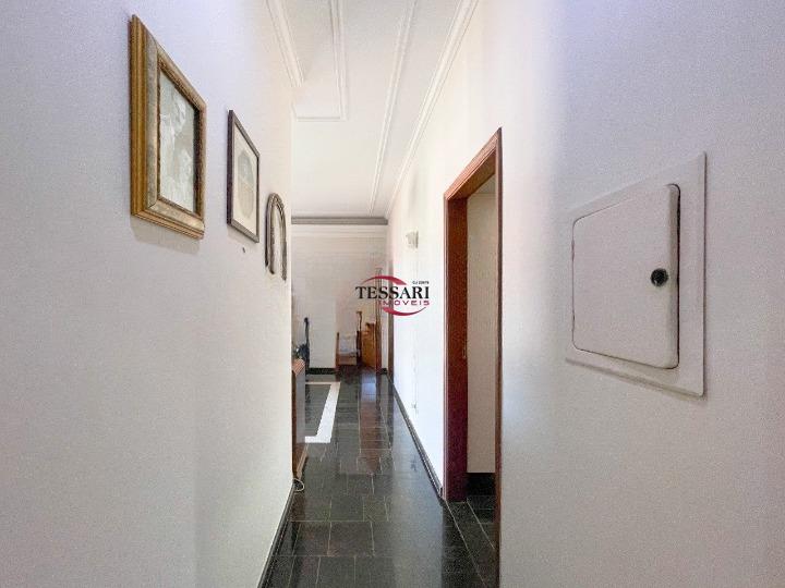 Casa com 8 quartos à venda, 1120m² — foto 15 de 26