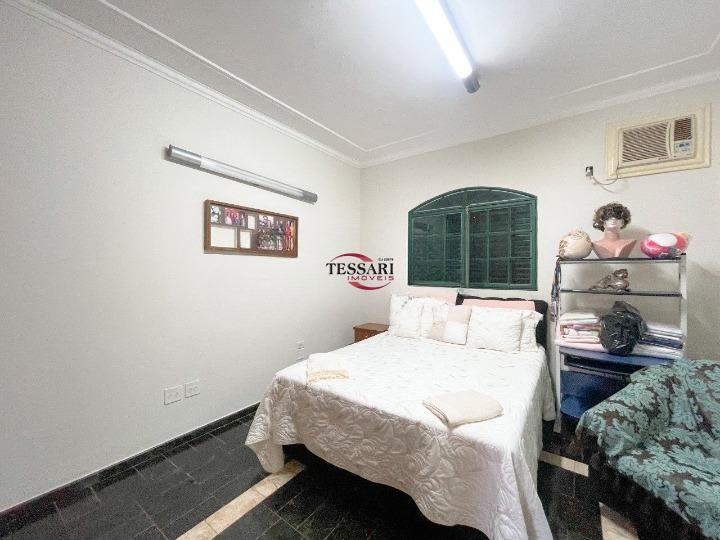 Casa com 8 quartos à venda, 1120m² — foto 6 de 26