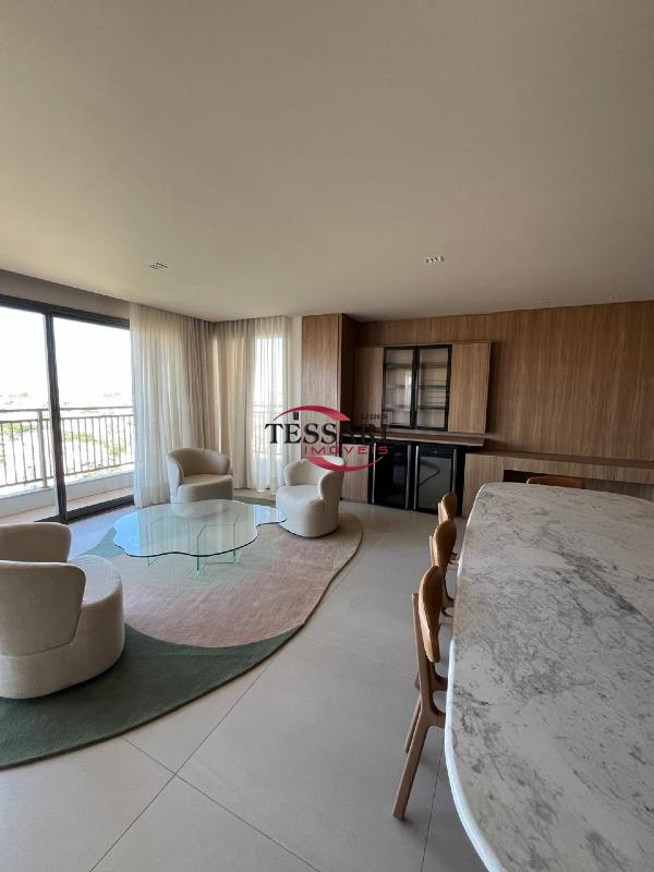 Apartamento com 3 quartos à venda, 197m² — foto 1 de 27