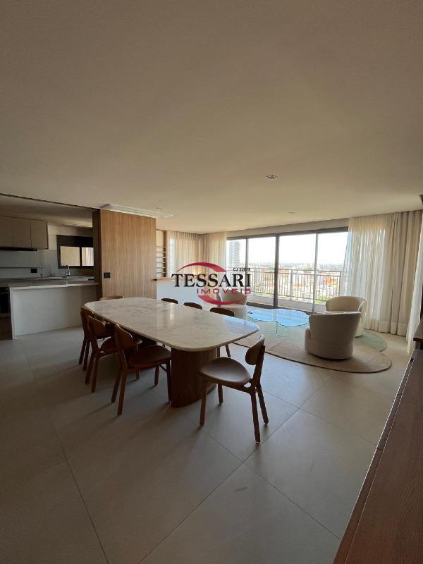 Apartamento com 3 quartos à venda, 197m² — foto 3 de 27