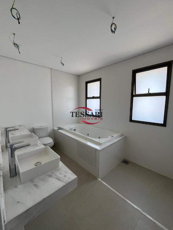 Apartamento com 3 quartos à venda, 197m² — foto 13 de 22