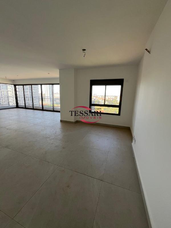 Apartamento com 3 quartos à venda, 197m² — foto 4 de 22