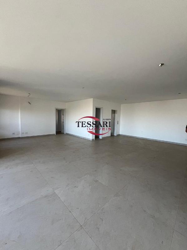 Apartamento com 3 quartos à venda, 197m² — foto 2 de 22