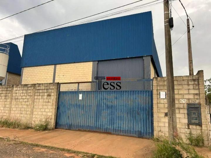 Loja / Salão / Ponto Comercial para aluguel, 600m² — foto 2 de 10