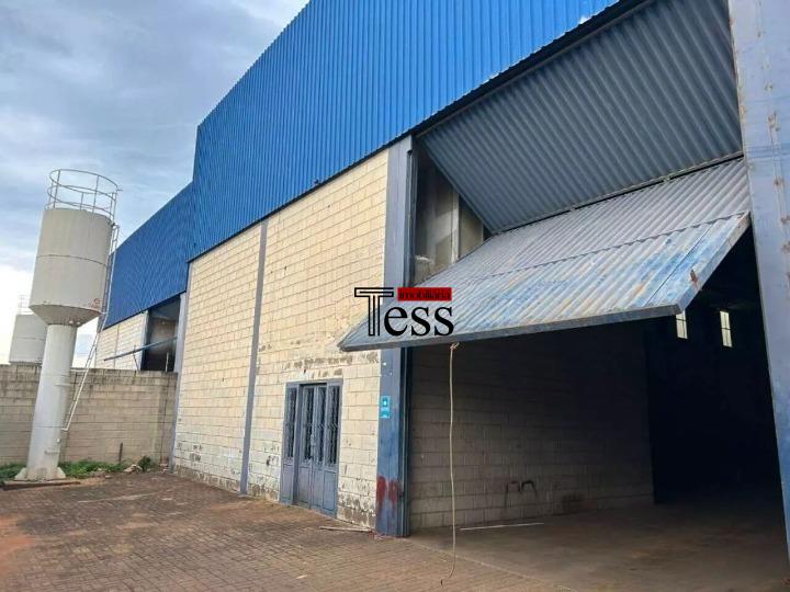 Loja / Salão / Ponto Comercial para aluguel, 600m² — foto 1 de 10
