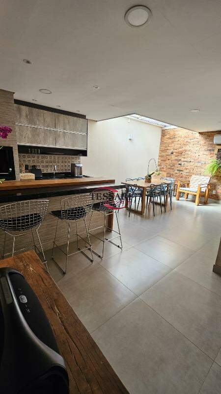 Casa de Condomínio com 2 quartos à venda, 150m² — foto 18 de 22