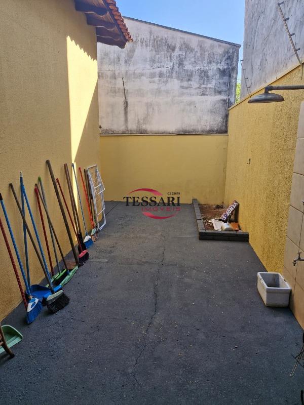 Casa com 3 quartos à venda, 175m² — foto 19 de 21