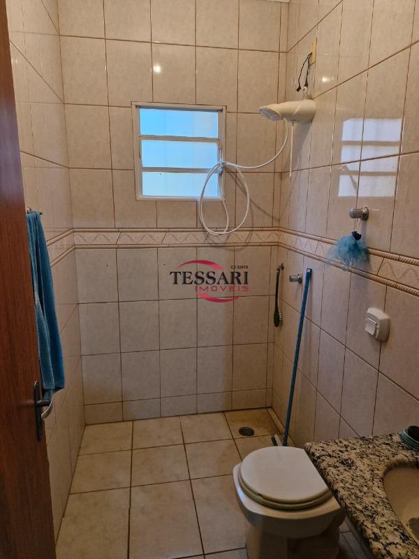 Casa com 3 quartos à venda, 175m² — foto 16 de 21