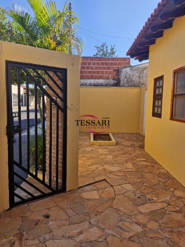 Casa com 3 quartos à venda, 175m² — foto 3 de 21