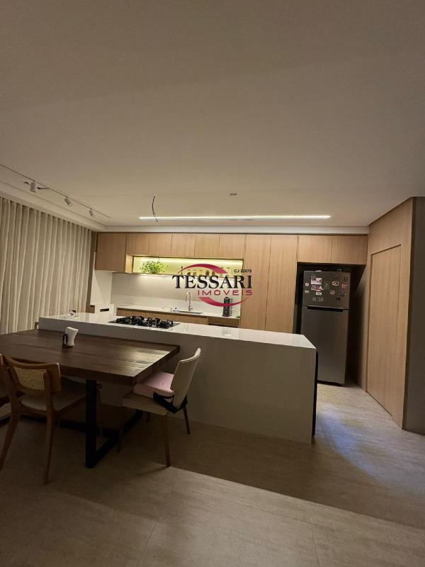Apartamento com 2 quartos à venda, 97m² — foto 2 de 9