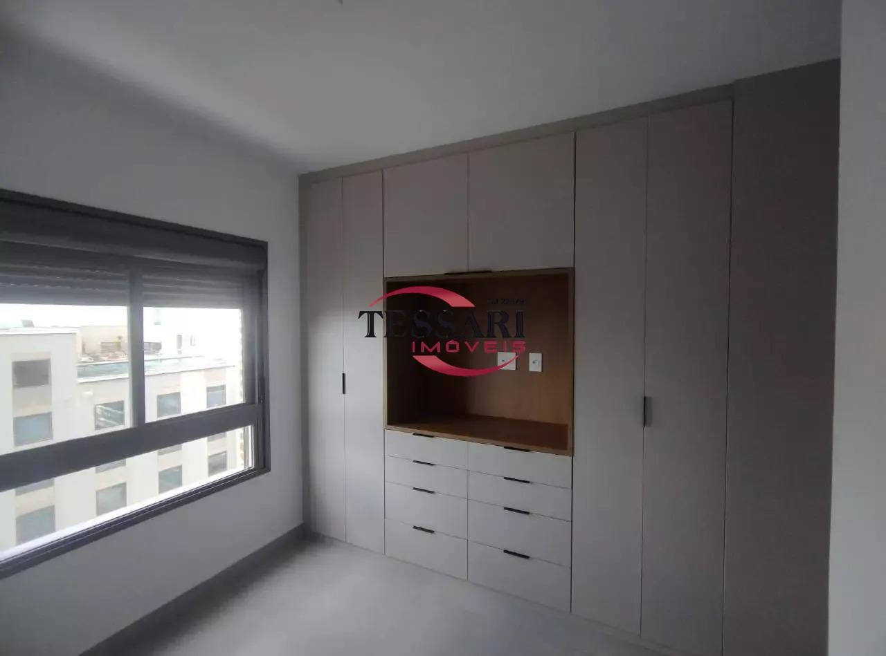 Apartamento com 3 quartos para aluguel, 98m² — foto 16 de 22