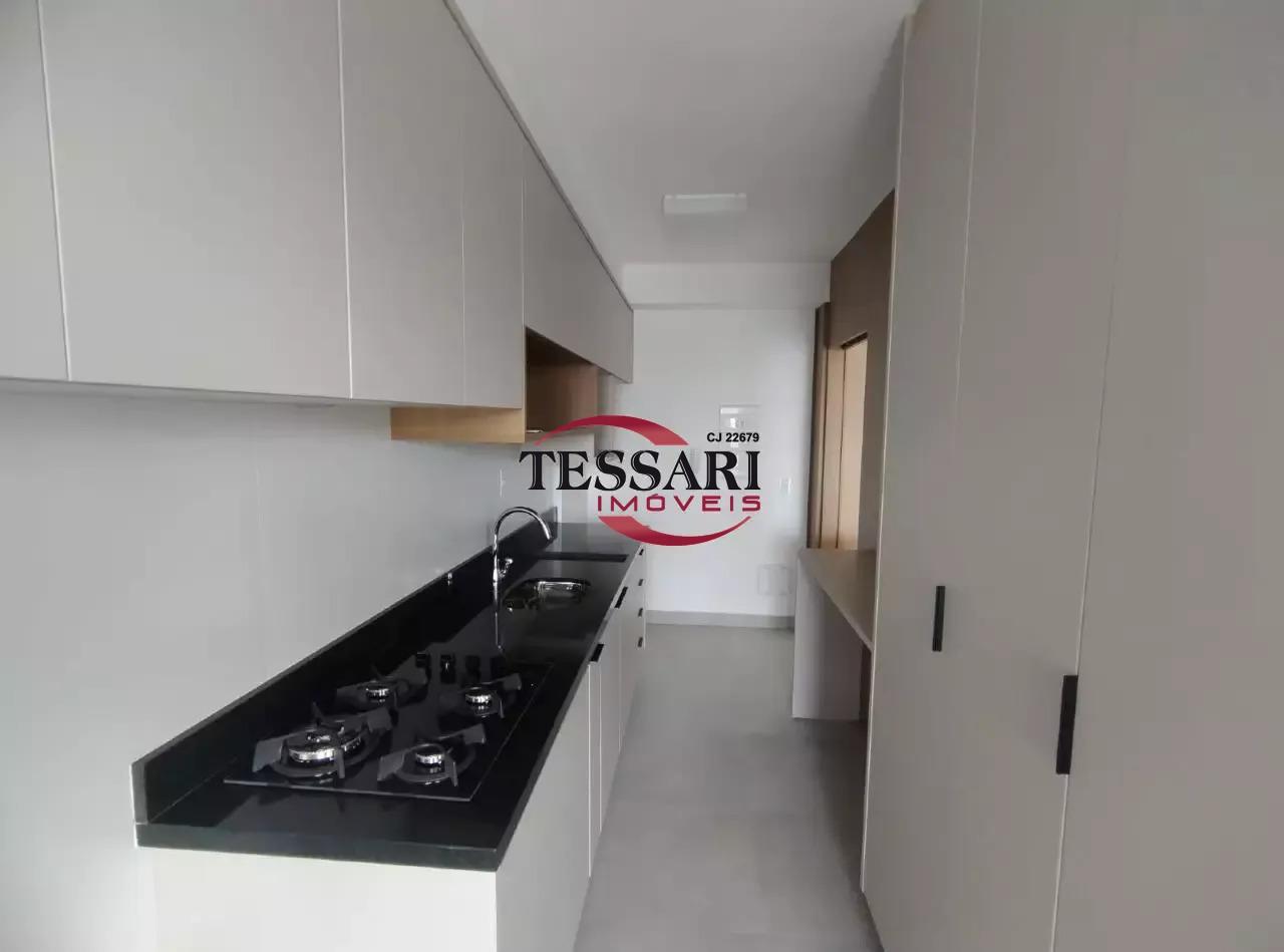 Apartamento com 3 quartos para aluguel, 98m² — foto 8 de 22