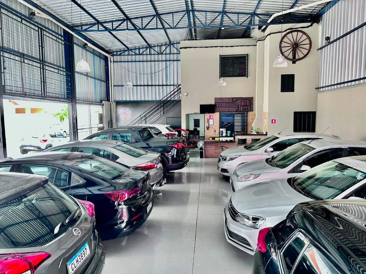 Loja / Salão / Ponto Comercial à venda, 240m² — foto 3 de 11