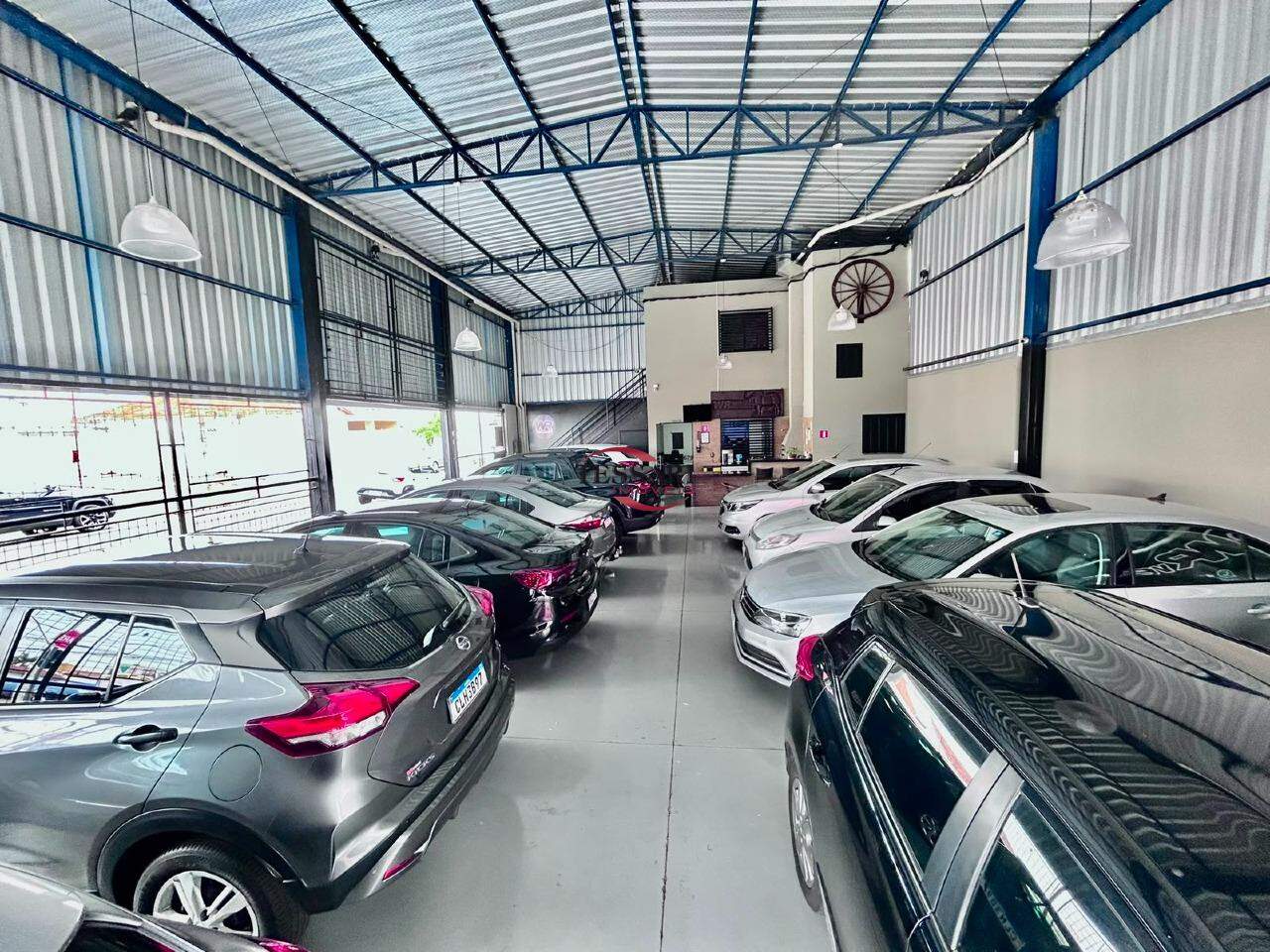 Loja / Salão / Ponto Comercial à venda, 240m² — foto 4 de 11