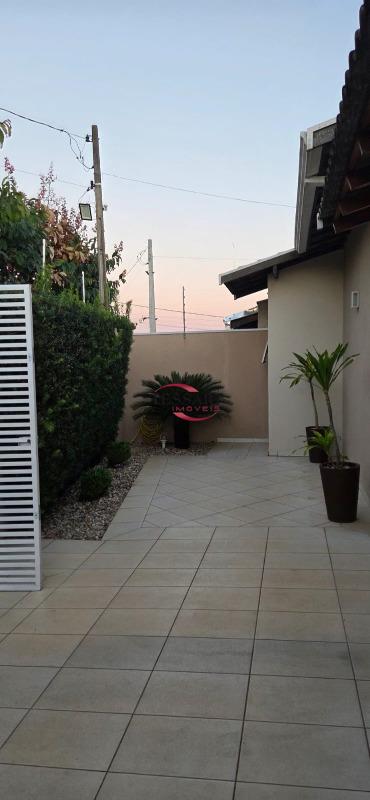 Casa com 2 quartos à venda, 146m² — foto 2 de 20