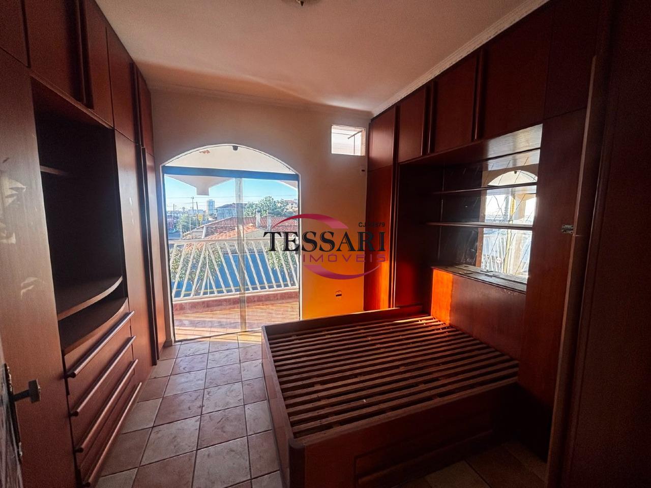 Casa com 3 quartos para aluguel, 130m² — foto 8 de 16